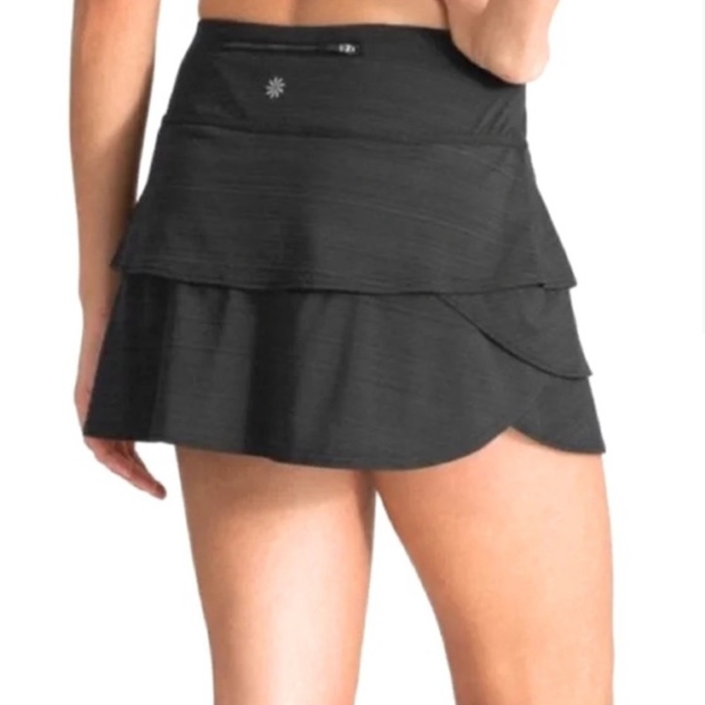 ATHLETA Seagger Tennis Skirt Skort Size M. Like new. Black